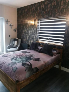 Beautiful MASONS HIDEAWAY studio apartment
